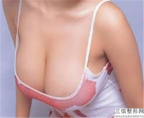 合肥市胸部硅胶假体取出收费标准抢鲜出炉(胸部硅胶假体取出术一般要花费多少钱)